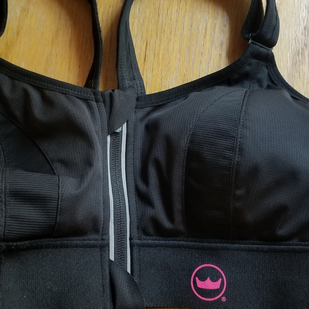 Shefit adjustable sports bra, size luxe